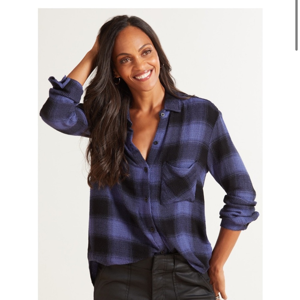 Evereve cloth & Stone midnight plaid shirt